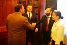 A román védelmi minisztérium elismerte, hogy sírgyalázás történt Úzvölgyében