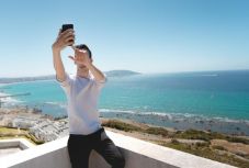 Kiderült: a szelfizés a cápáknál is halálosabb 