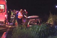 FRISSÍTVE - Öt halálos áldozat lett a szabálytalan előzés vége