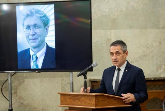 Hámos László külhoni magyar jogvédőre emlékeztek a Parlamentben