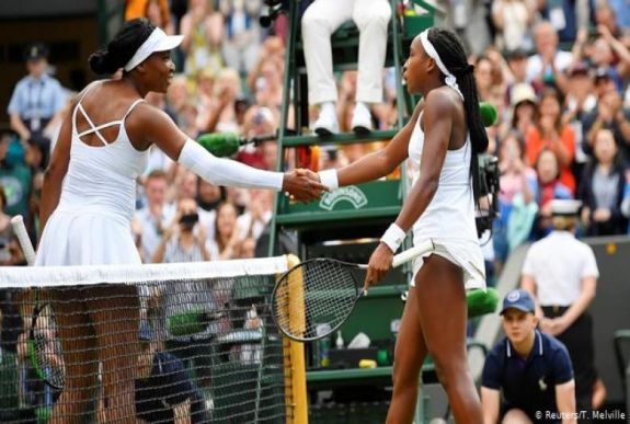Wimbledon: bombameglepetések a férfiaknál és a nőknél is