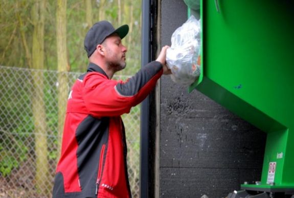 Út a fenntartható élethez: a német startup cég hulladékból üzemanyagot készít