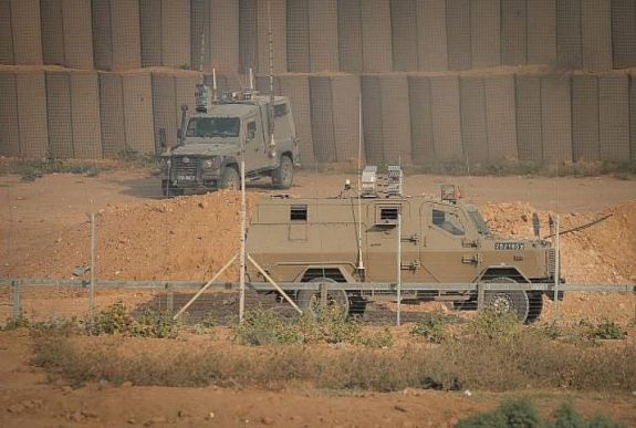 Izrael elismerte, hogy a hadsereg tévedésből lelőtt egy Hamász-határőrt