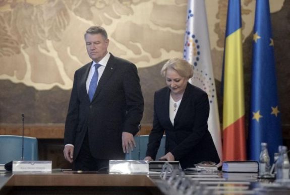 Telefonon egyeztetett az új kül- és belügyminiszterről Dăncilă és Johannis