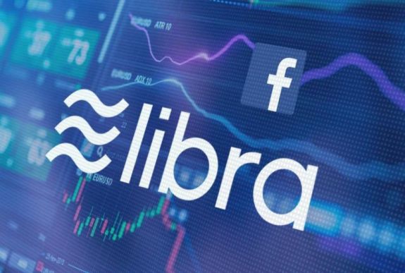 Elemző: számos szabályozás előzheti meg a Facebook virtuális devizájának bevezetését