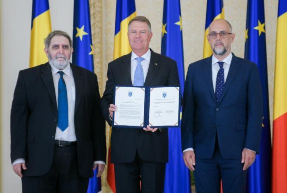 FRISSÍTVE – Az RMDSZ elnöke ismét javasolta Klaus Johannisnak a többség-kisebbség paktumot