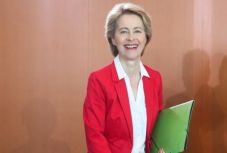 Németország és Franciaország is kész támogatni Ursula von der Leyen jelölését