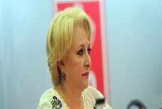 Bogdán Tibor: Mindent kétszer mond, kétszer mond