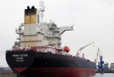 Iráni hajók megpróbáltak elfogni egy brit tankert a Perzsa-öbölben