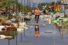 Kiengedik a kórházból a görögországi viharban megsérült romániai férfit
