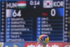 Vizes vb - Történelmi kiütéssel rajtolt a magyar női vízilabda-válogatott