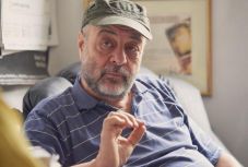  JELENLÉT– nagyinterjú a kolozsvári magyar színház igazgató-rendezőjével, Tompa Gáborral