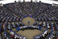 EU-tisztújítás: megkezdődött az európai parlamenti szavazás az új bizottsági elnökről