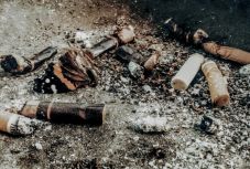 Növénypusztító hatásúak lehetnek az eldobott cigarettacsikkek