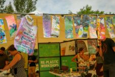 Fesztiválriportereink jelentik: példát mutat az EC a műanyagmentességben 