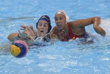 Vizes vb - Kikapott az elődöntőben, bronzéremért játszhat a magyar női vízilabda-válogatott