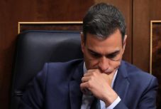 Nem választotta miniszterelnökké a spanyol parlament Pedro Sánchezt