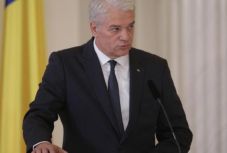 FRISSÍTVE - Tinigyilkosság: lemondott a hat napja kinevezett belügyminiszter