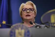 Viorica Dăncilă szankciókat szabna ki a bizalom visszaszerzéséért