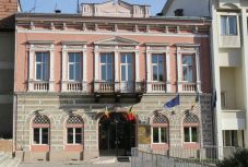 Nem kapják vissza a prefektúra székházát a Fogolyán-örökösök