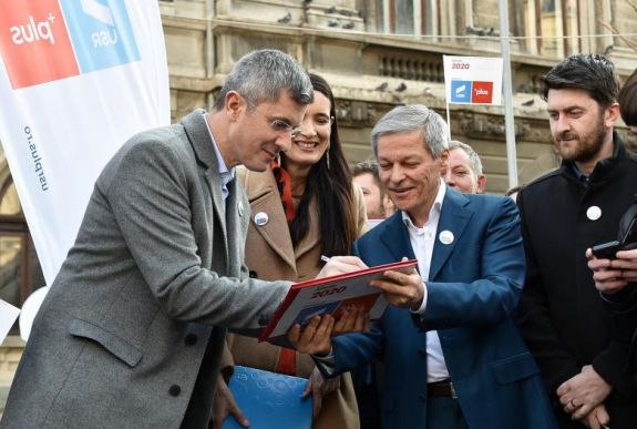 Az államfőválasztás után is szövetségben marad az USR és a PLUS