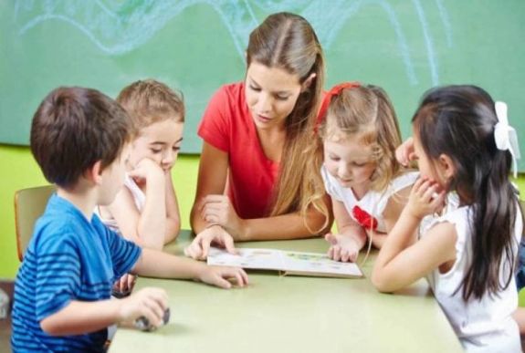 Költségvetés-kiigazítás: mégsem ad pénzt a kormány az iskolások tanfelszerelésére