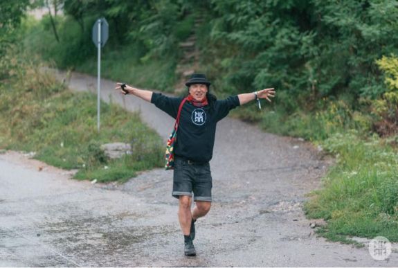 Farkasként hörgött, Jeges-tengerként zúgott Torgeir Vassvik a mérai csűrben (VIDEÓ)