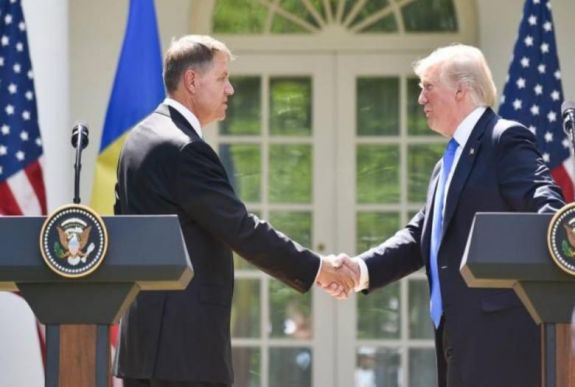 Erről fog tárgyalni Klaus Johannis államfő Donald Trumppal