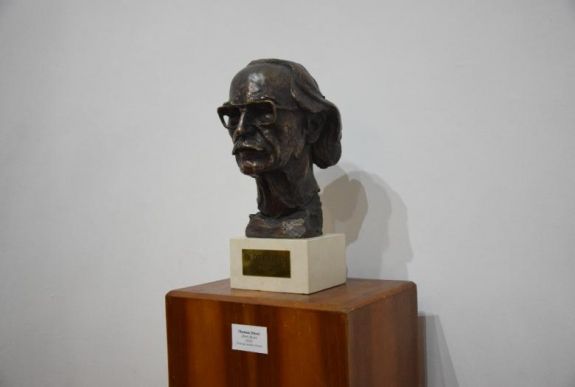 Felavatták Ditrói Ervin mellszobrát – az alapító újra a Kolozsvári Művészeti Múzeumra figyel