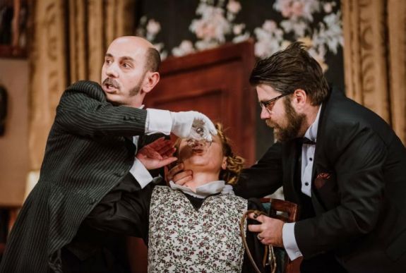 Agatha Christie-adaptációval nyit évadot a marosvásárhelyi Tompa Miklós Társulat