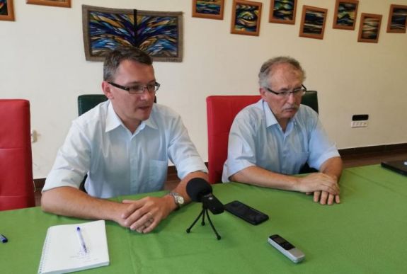 FRISSÍTVE – Pártok felett álló közös magyar államfőjelöltet javasol az EMNP