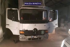 Közel egymillió euró értékű csempészcigarettát foglaltak le a rendőrök Aradon