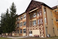 Beiskolázás Andronescu-módra: megszűnik a legnépszerűbb magyar szakosztály Csíkszeredában