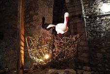 Mimesis: a generációk óta öröklődő családi mintákra reflektálnak a kolozsvári művészek