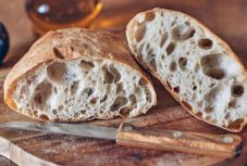 Így varázsolja frissé a kiszáradt kenyeret