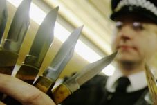 Megkéseltek egy férfit a brit belügyminisztérium közelében