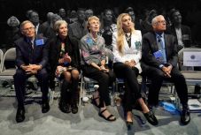 Óránként 4 millió dollárral gyarapodik a világ leggazdagabb családjának vagyona