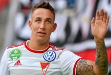 Erdélyi csatár gólja is szerepel a Puskás-díj jelöltjei között