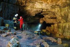 Nem sikerül kihozni a Tátra egyik barlangjában rekedt két férfit