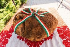 A nemzeti ünnep az összetartozásról szól – tapasztaltuk meg a kolozsvári Dónát úti búcsújáráson