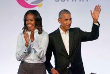 Saját dokumentumfilmmel debütált Hollywoodban az Obama házaspár