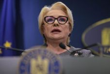 Viorica Dăncilă: nem áll szándékunkban átadni a kormányzást