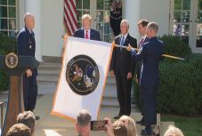 Donald Trump hivatalosan is létrehozta az Egyesült Államok űrparancsnokságát 