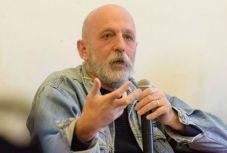 Visky András Pornó című darabját mutatja be a kolozsvári Lucian Blaga Nemzeti Színház