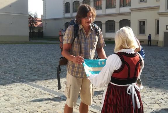 3,2,1... Start! – Elkezdte hétezer kilométeres gyalogútját Indiába Pengő Zoltán