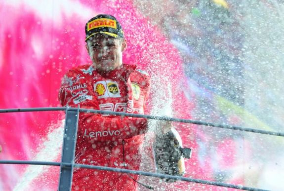 Olasz Nagydíj: Leclerc kilenc év után vitte sikerre a Ferrarit Monzában