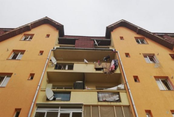 Kiesett a harmadik emeletről egy besztercei kisfiú