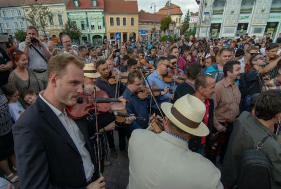 Felvidéki táncosok, vajdasági kézművesek érkeznek az Erdélyi Táncháztalálkozóra