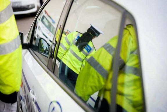 A rendőrök gyors reakciójának köszönheti az életét egy öngyilkosjelölt 17 éves lány
