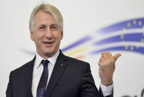 Börtön az adóelkerülésért: a törvénytervezet magán- és állami vállalatokra is vonatkozik